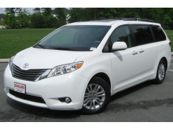 豐  田 TOYOTA Sienna